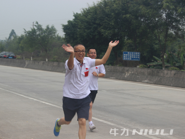 牛力公司 運(yùn)動員風(fēng)采